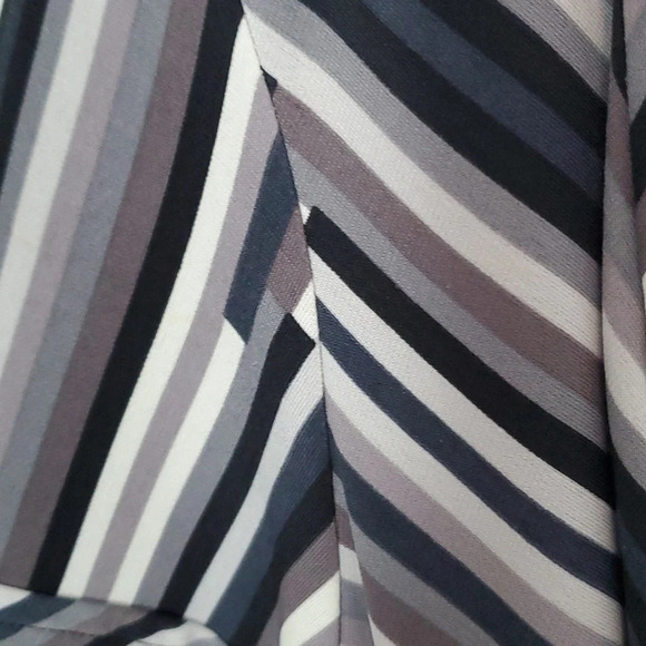 BCBGMaxazria Womens Faux Wrap Stretch Top with Tie Waist - Picture 3 of 11